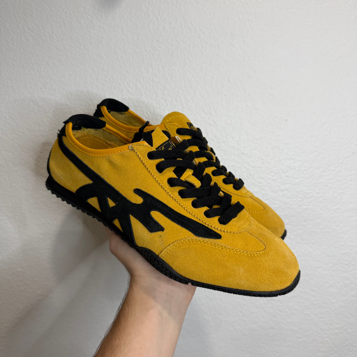 HMDD Samurai Yellow Sneakers - Size 11