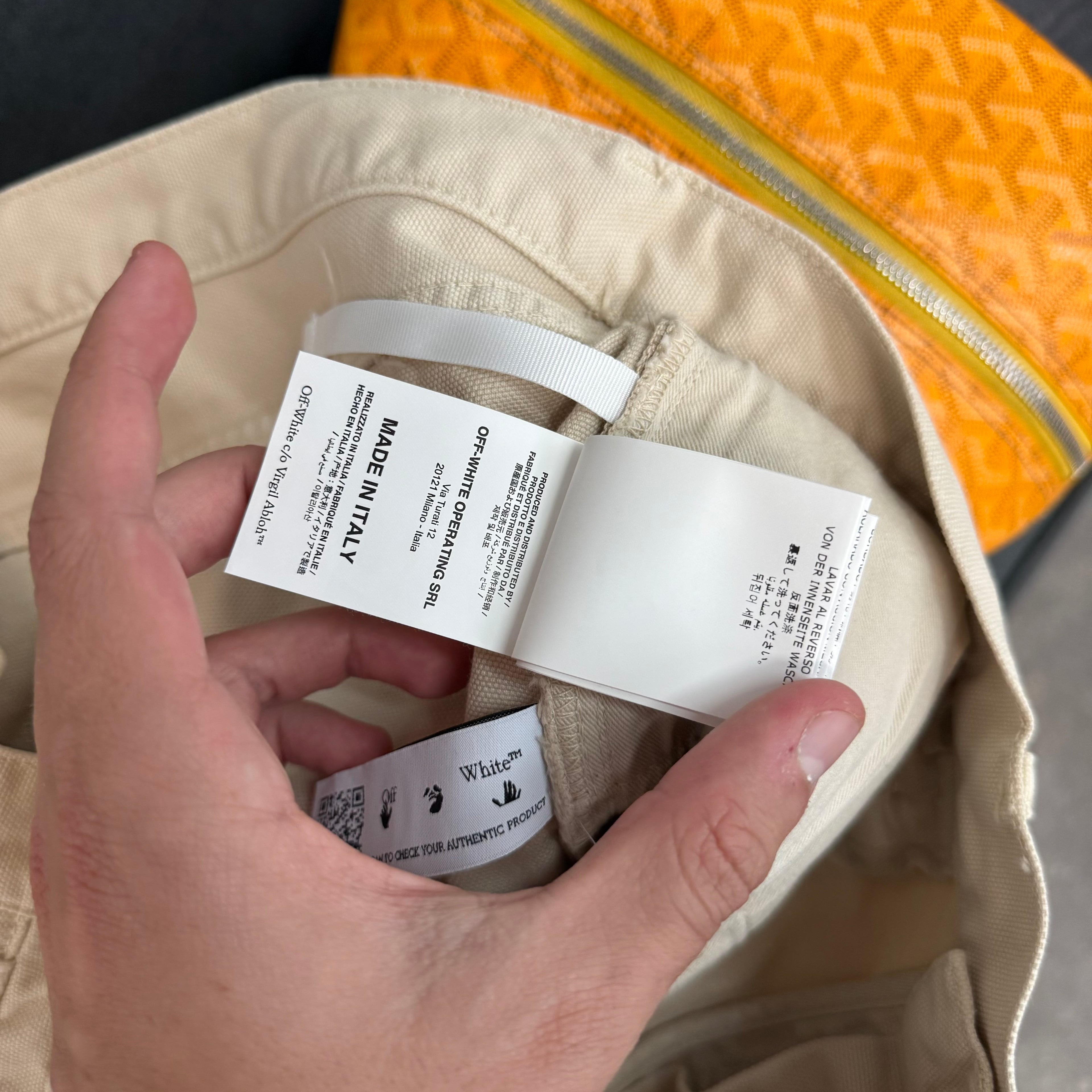 Off White Wave Canvas Shorts Beige - Size L