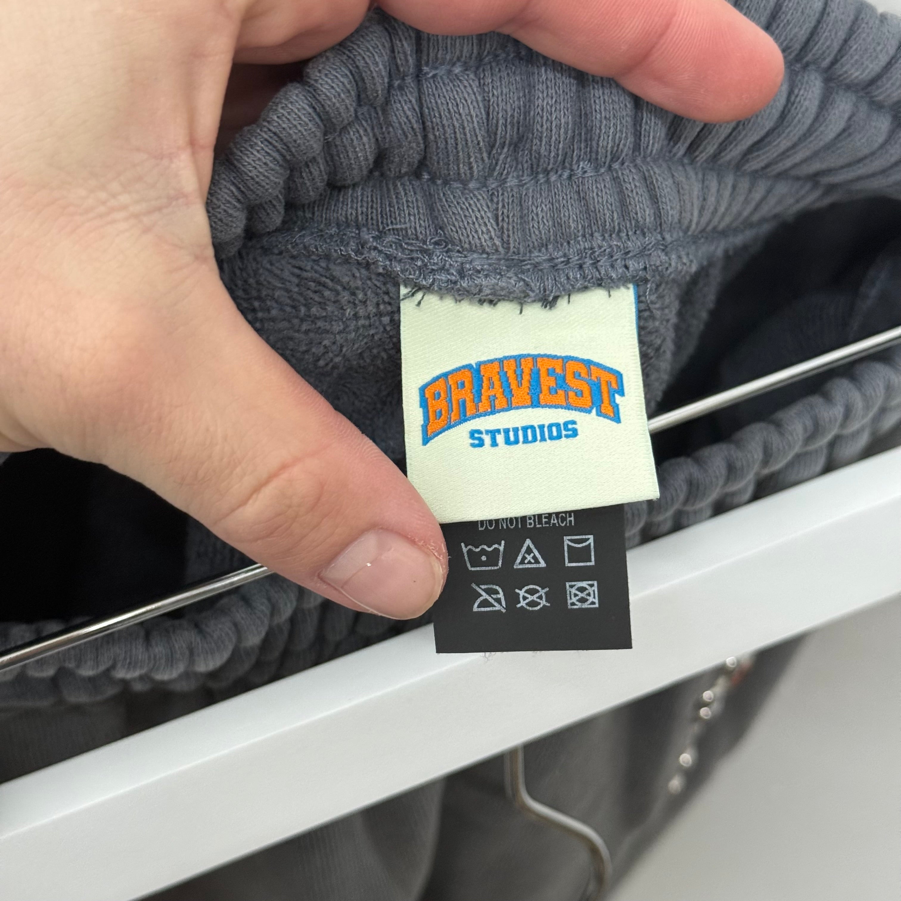 Bravest Studios Sapphire Sweatpants Grey - Size L/XL