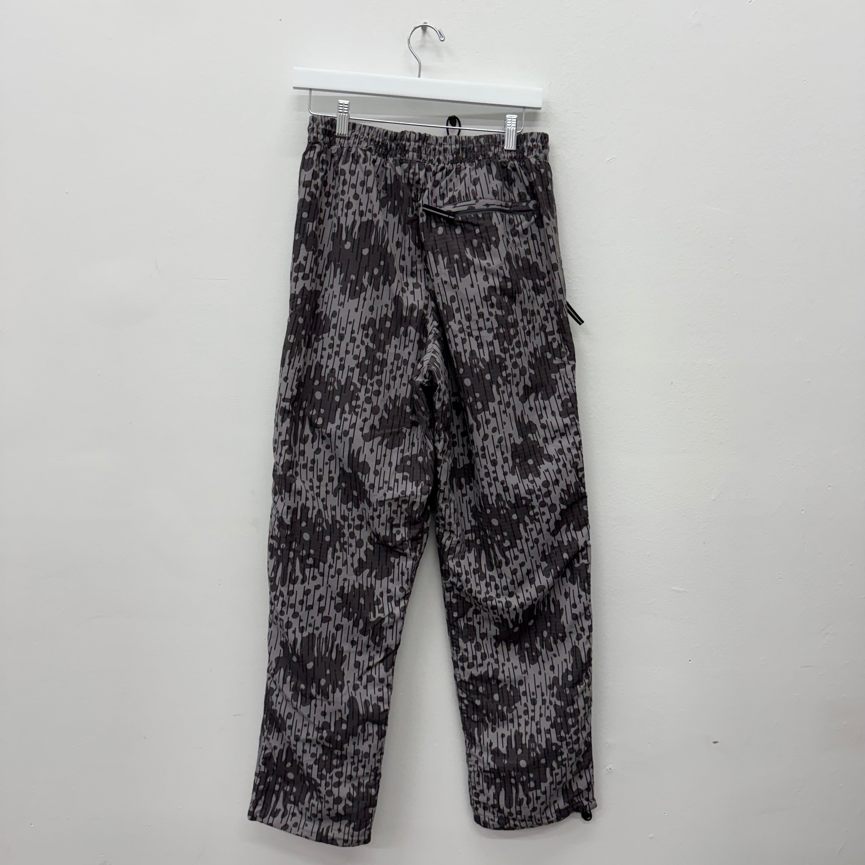 Palace Travel Cargo Pants Forest DPM - Size M