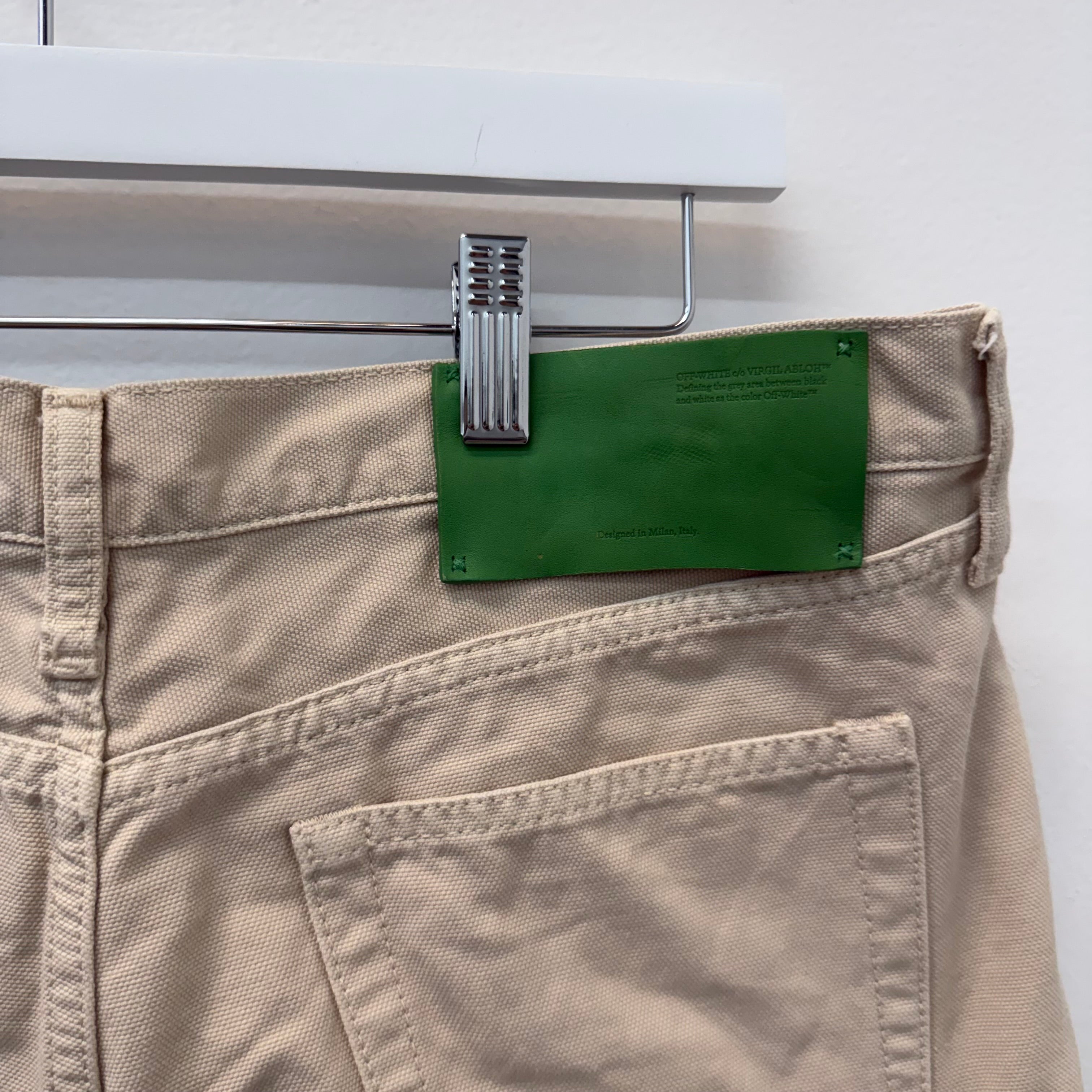 Off White Wave Canvas Shorts Beige - Size L