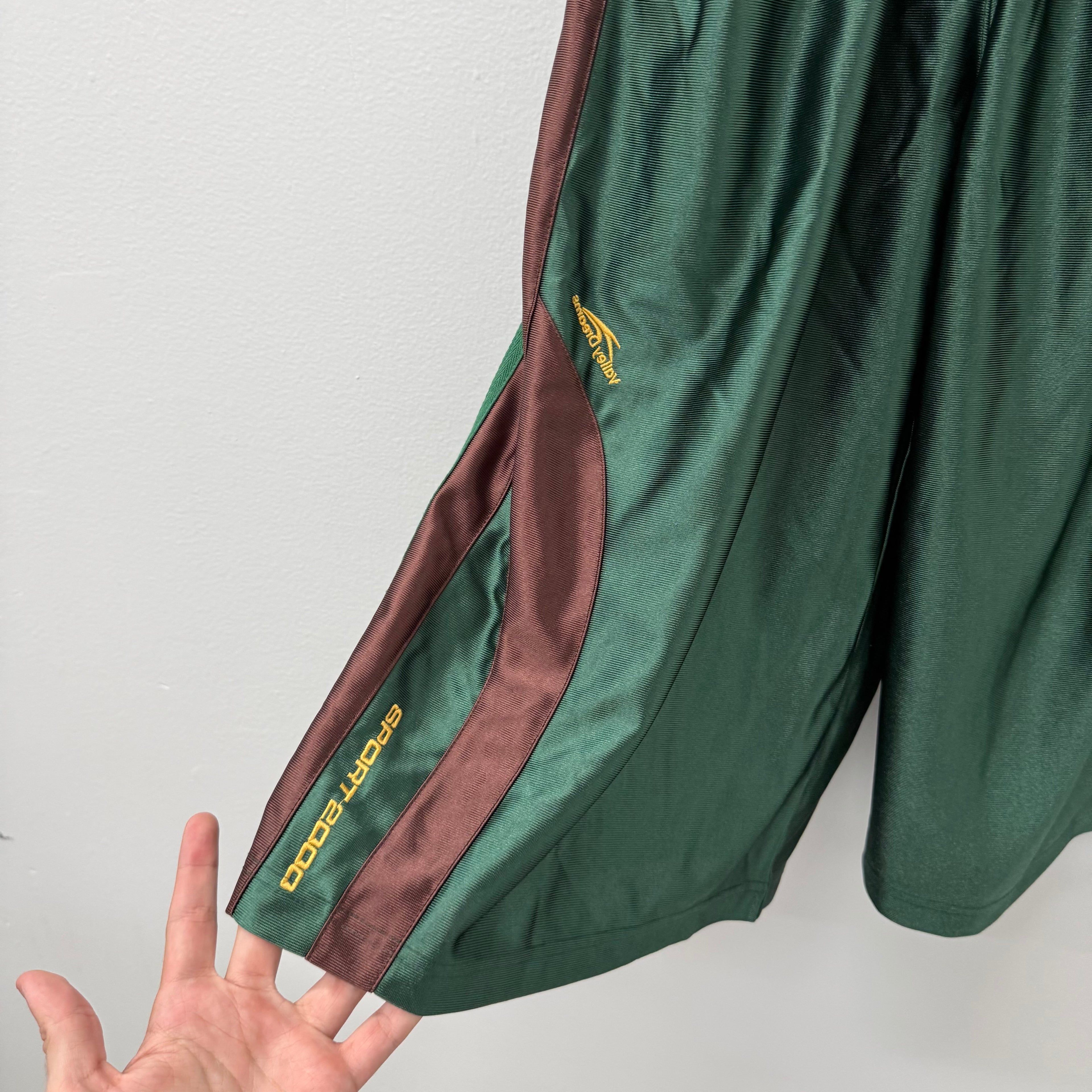 Vale NYC Lenox Ave Long Shorts - Size M