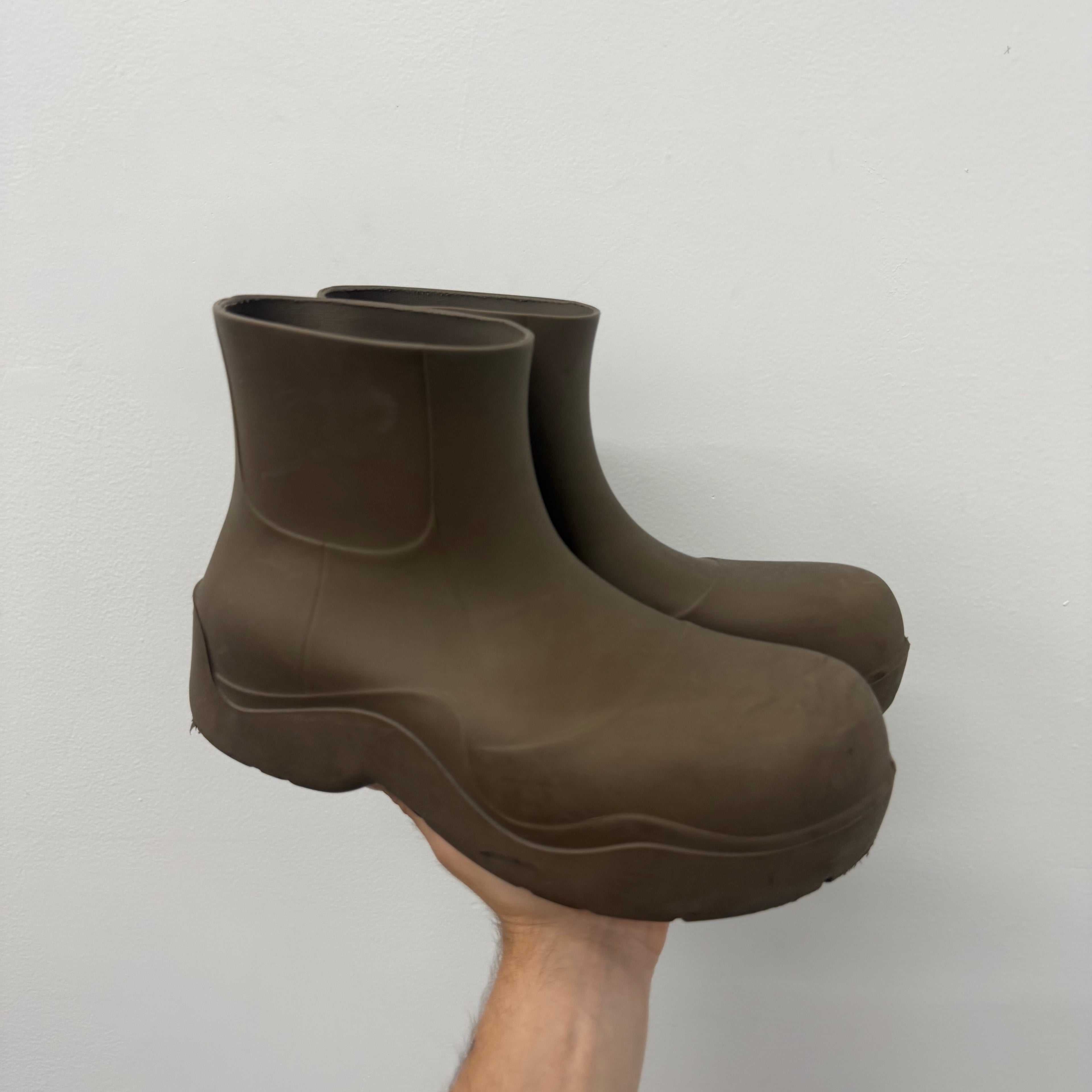 Bottega Veneta Puddle Jute Boots - Size 43