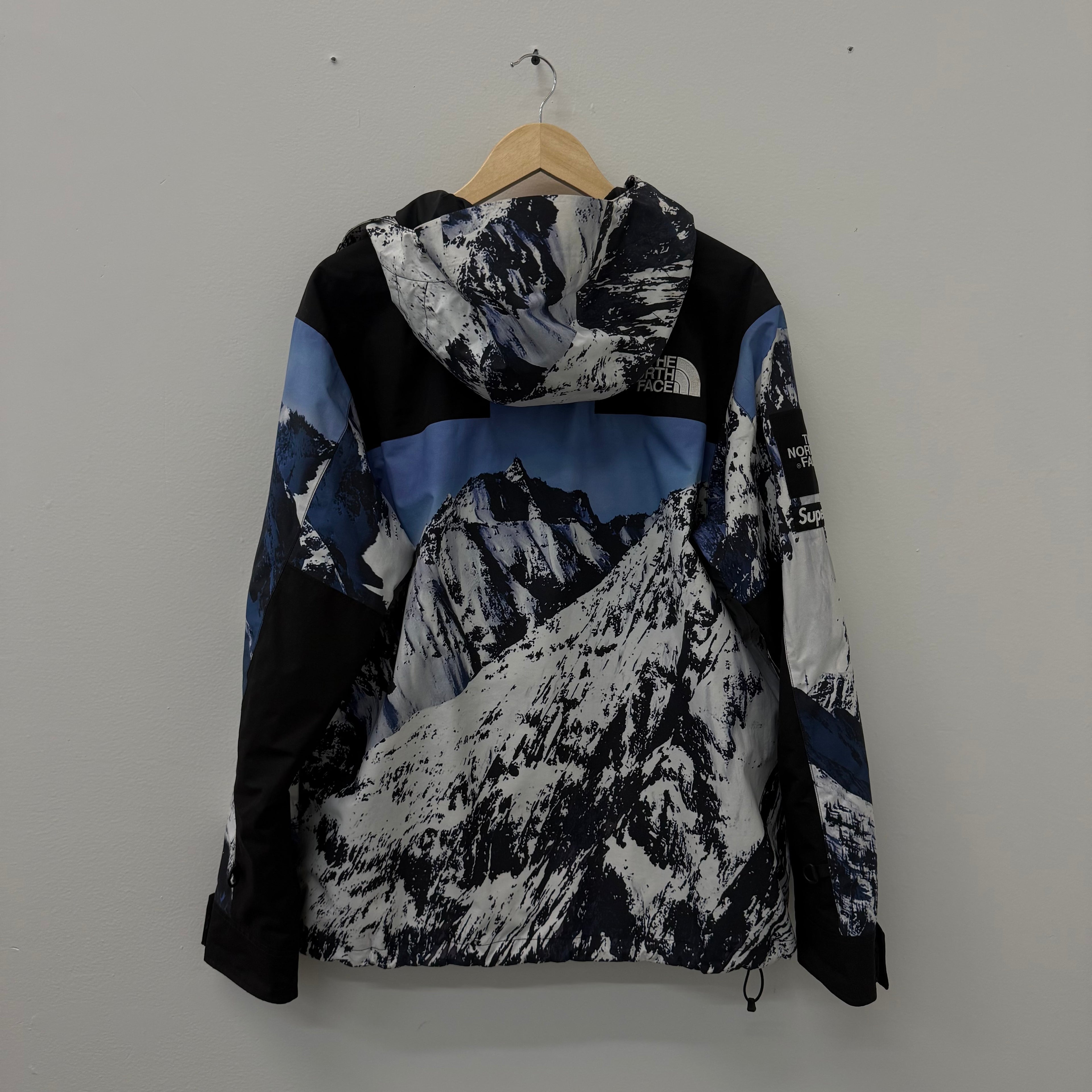 Supreme X North Face Mountain Parka Jacket - Size L