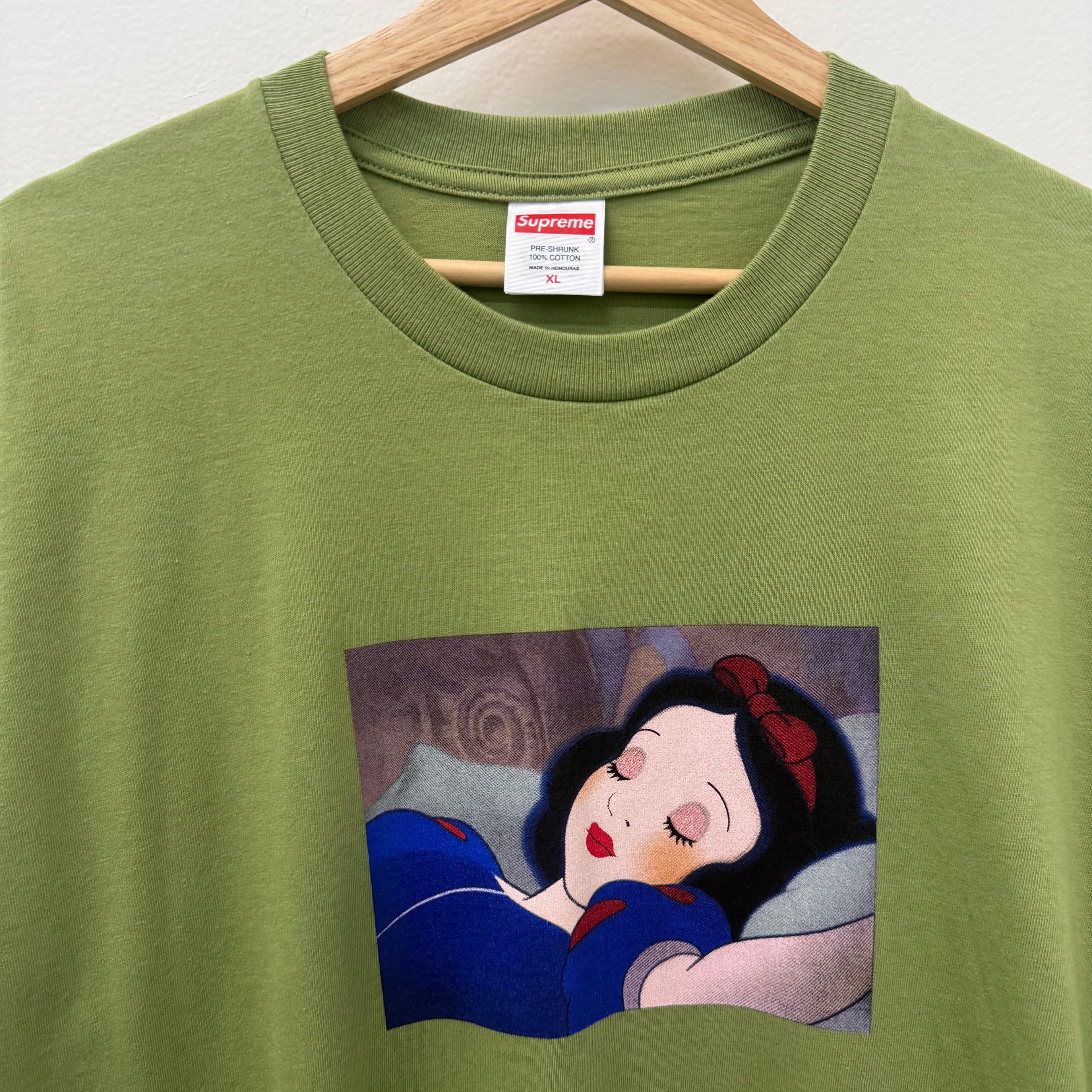 Supreme FW24 Snow White T-Shirt - XL