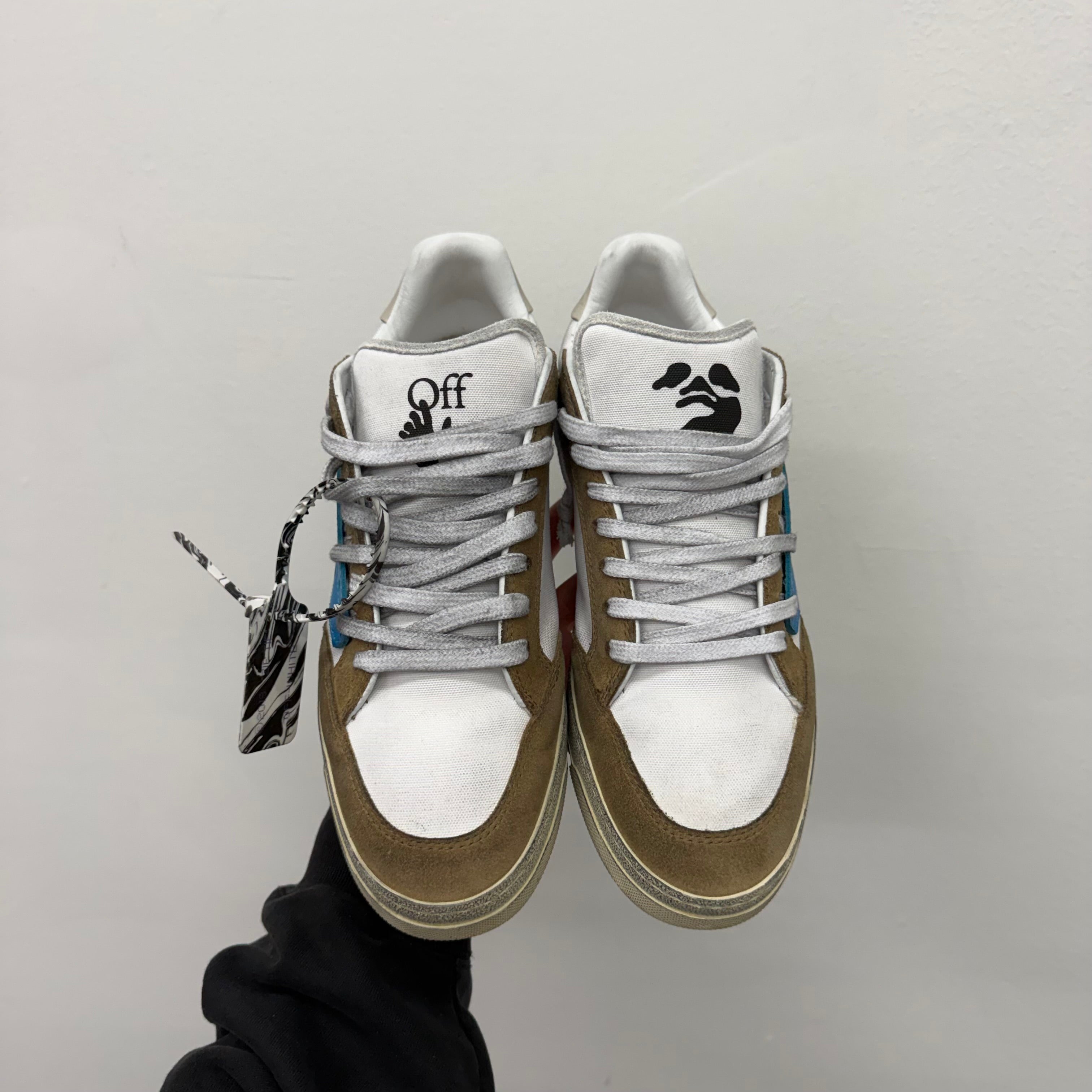 Off White Vulcanized 5.0 Sneakers - Size 41 (US 9)