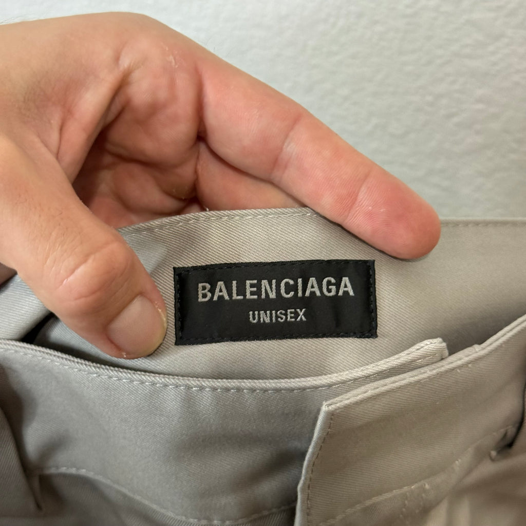 Balenciaga Bermuda Logo Patch Utility Shorts - Size L (36)