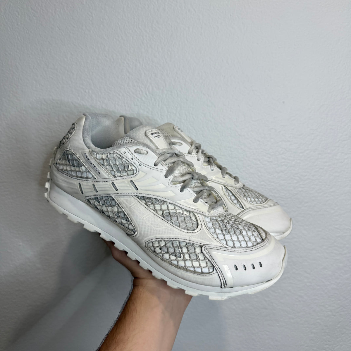 Bottega Veneta Orbit Sneakers White - Size 42 (9)