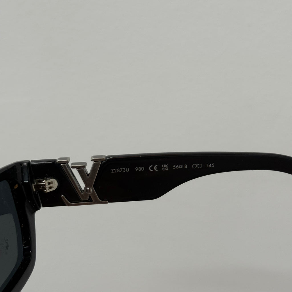 Louis Vuitton Thin Square Sunglasses Black