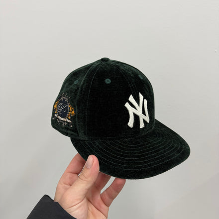 Kith & Kin Suede 7 3/8 Green