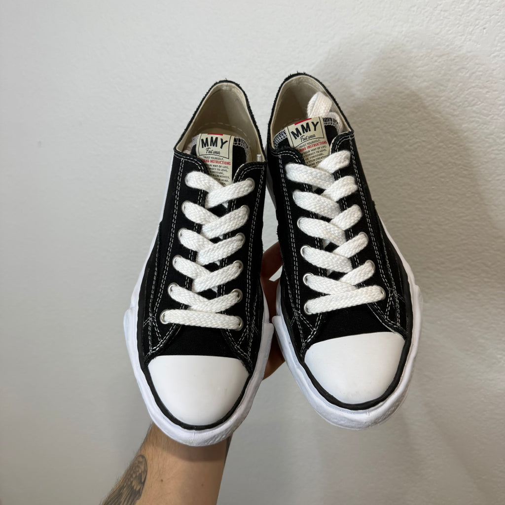 Maison Mihara Yasuhiro Black OG Sole Low Sneakers - Size 43