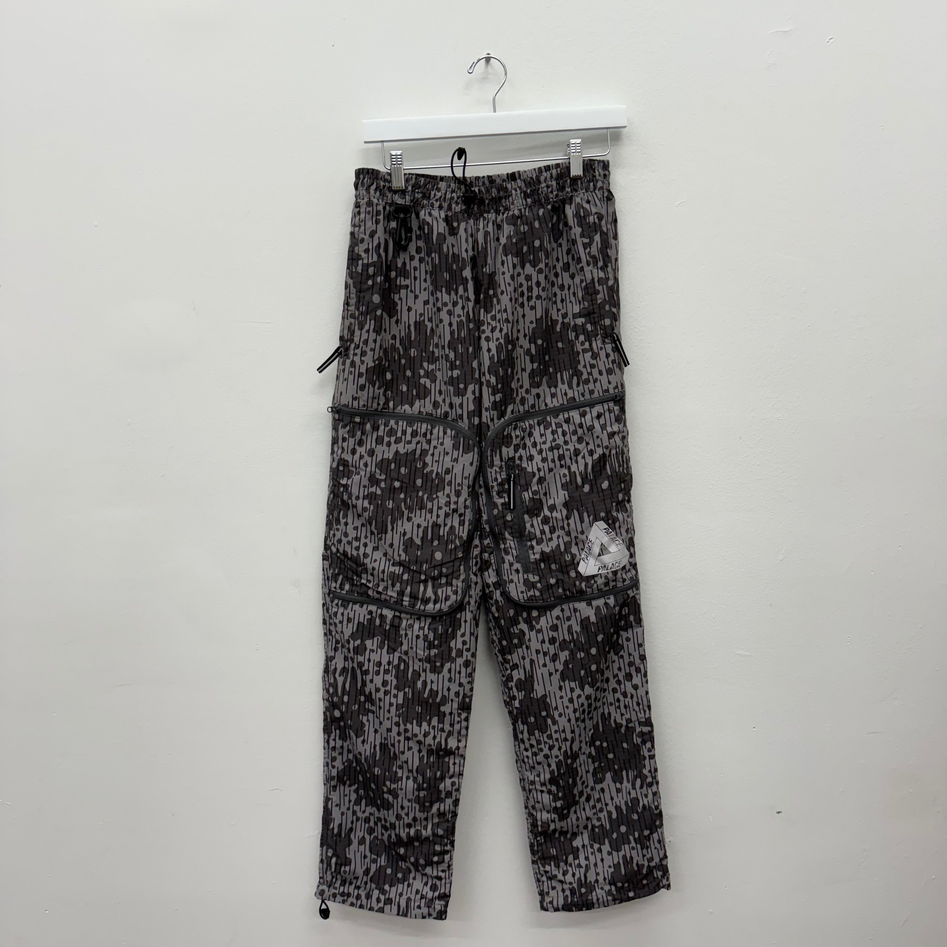 Palace Travel Cargo Pants Forest DPM - Size M