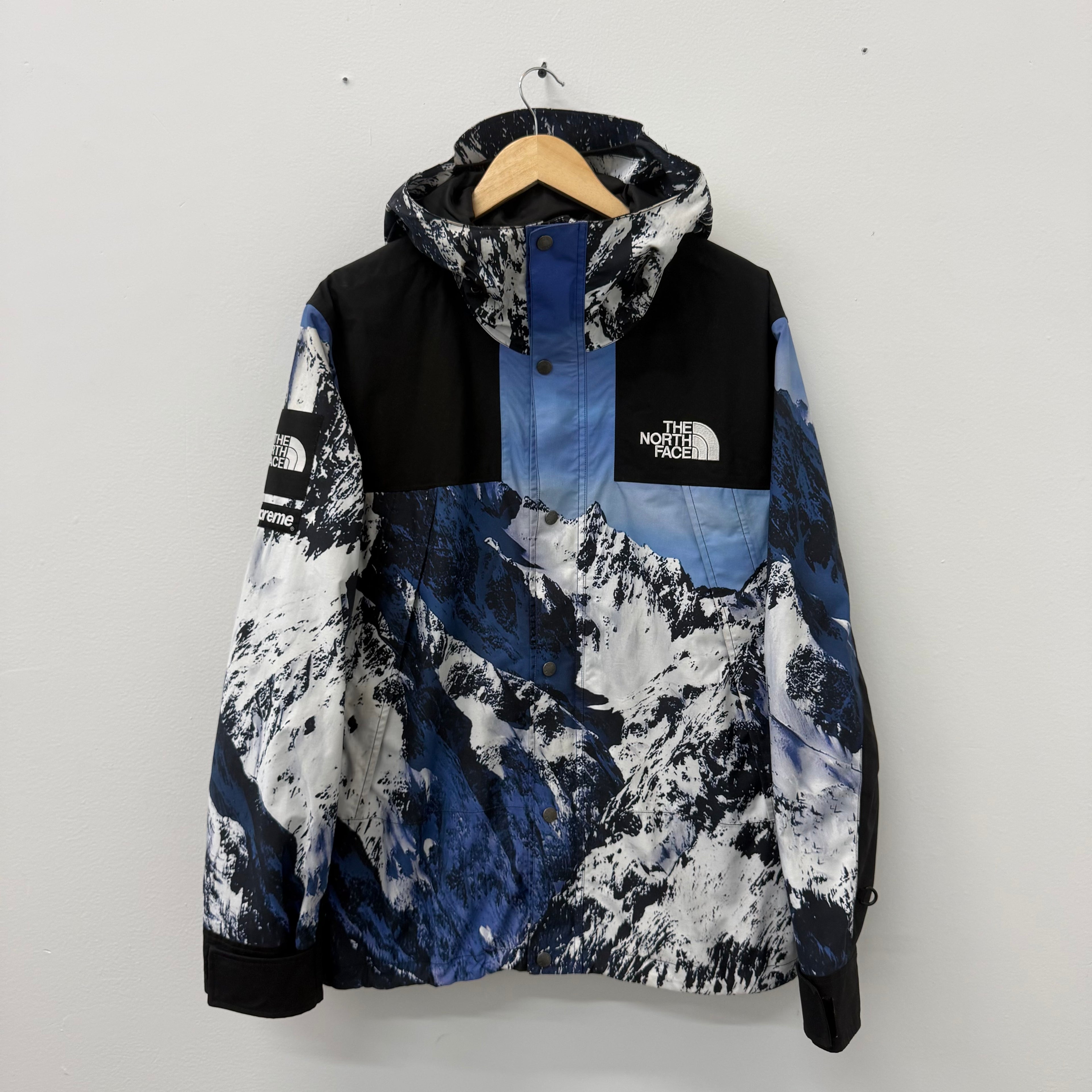 Supreme X North Face Mountain Parka Jacket - Size L