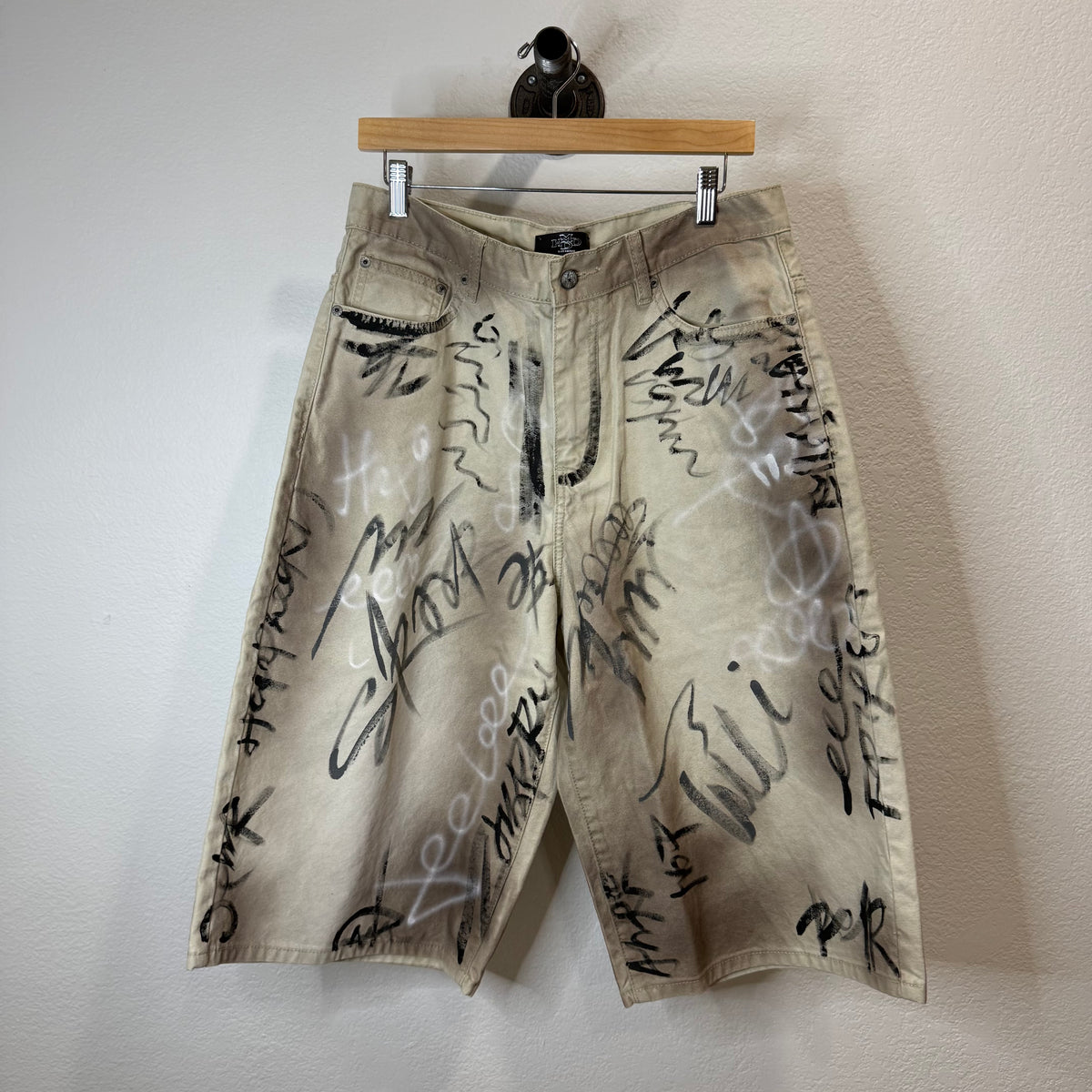 HMDD Graffiti Bansky Shorts - Size M