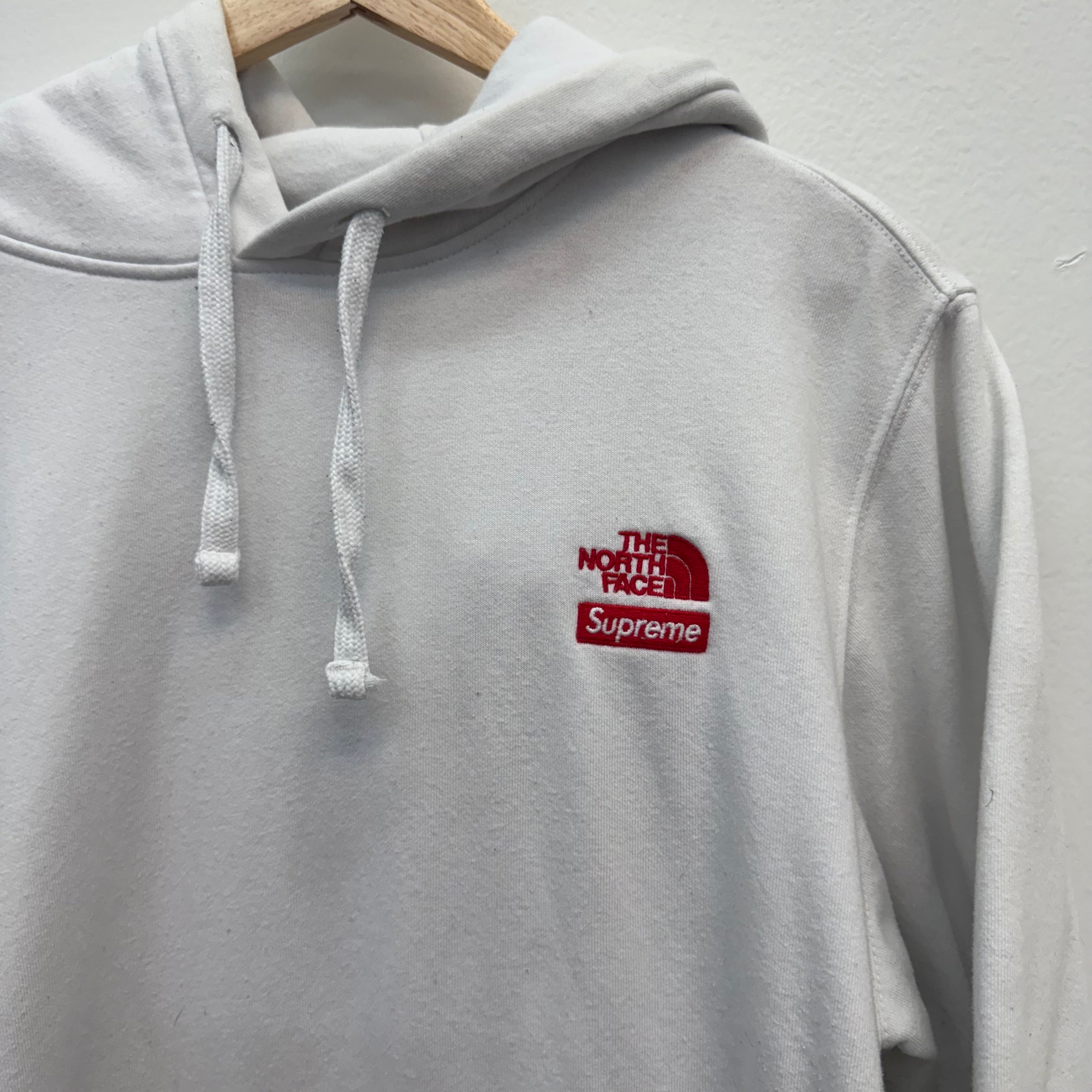 Supreme The North Face Statue of Liberty Hoodie - Size M