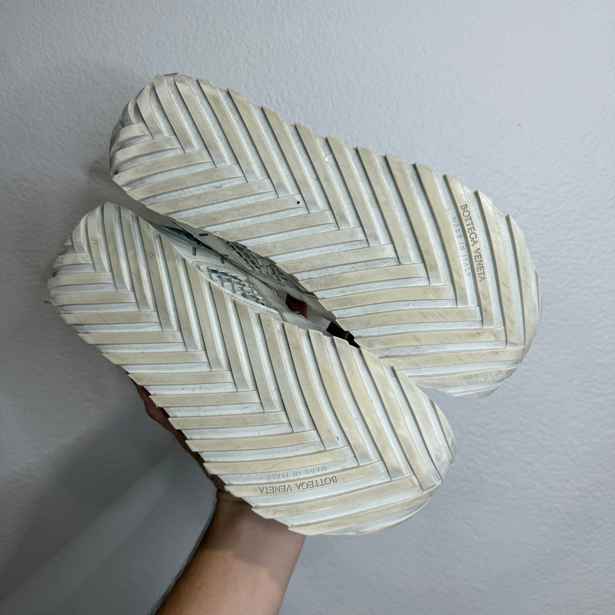 Bottega Veneta Orbit Sneakers White - Size 42 (9)