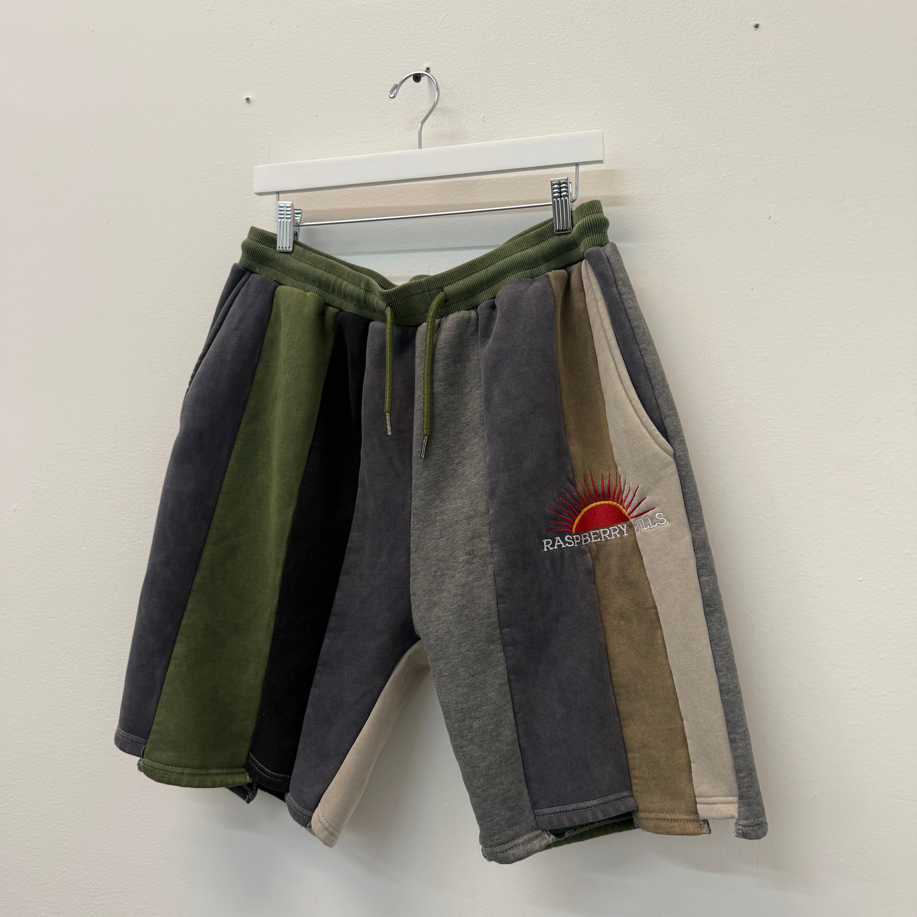 GV Gallery Raspberry Hills Bonsai Sweatshorts - Size M