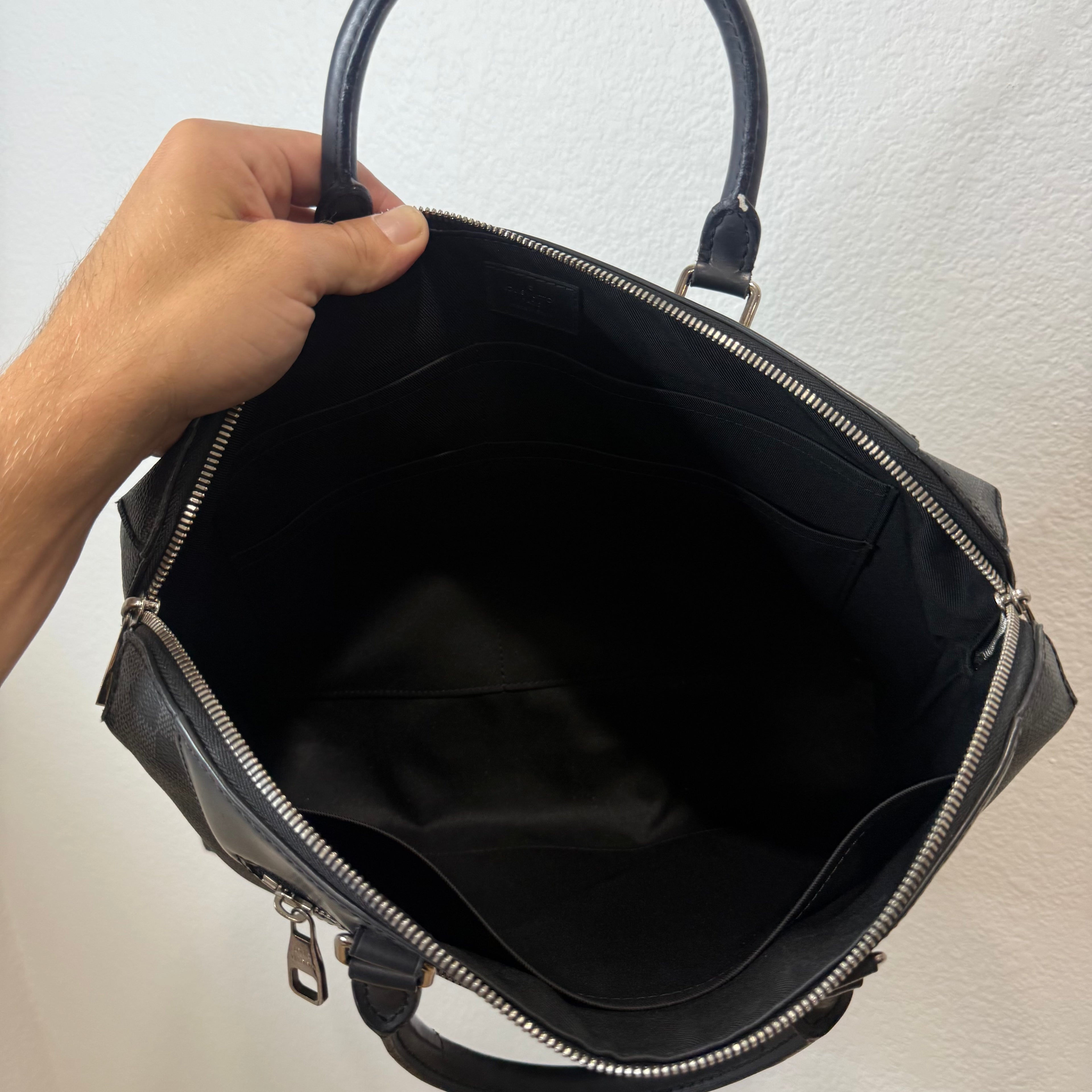 Louis Vuitton Porte-Documents Jour Damier Black Side Bag