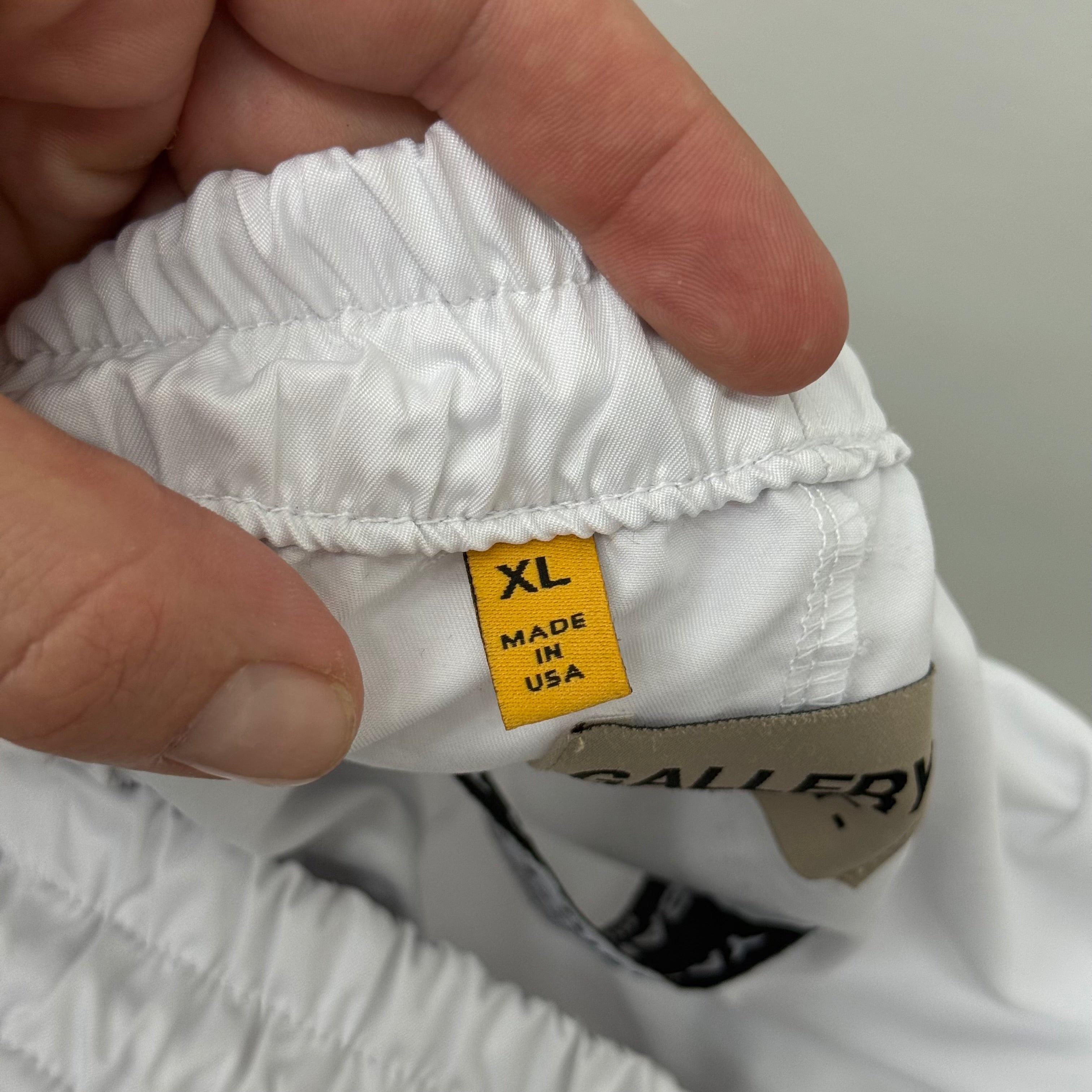 Gallery Dept White Shorts - Size XL