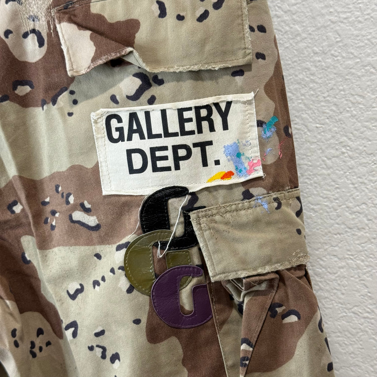 Gallery Dept G Patch Sand Camo Patch Cargo Shorts - Size 37
