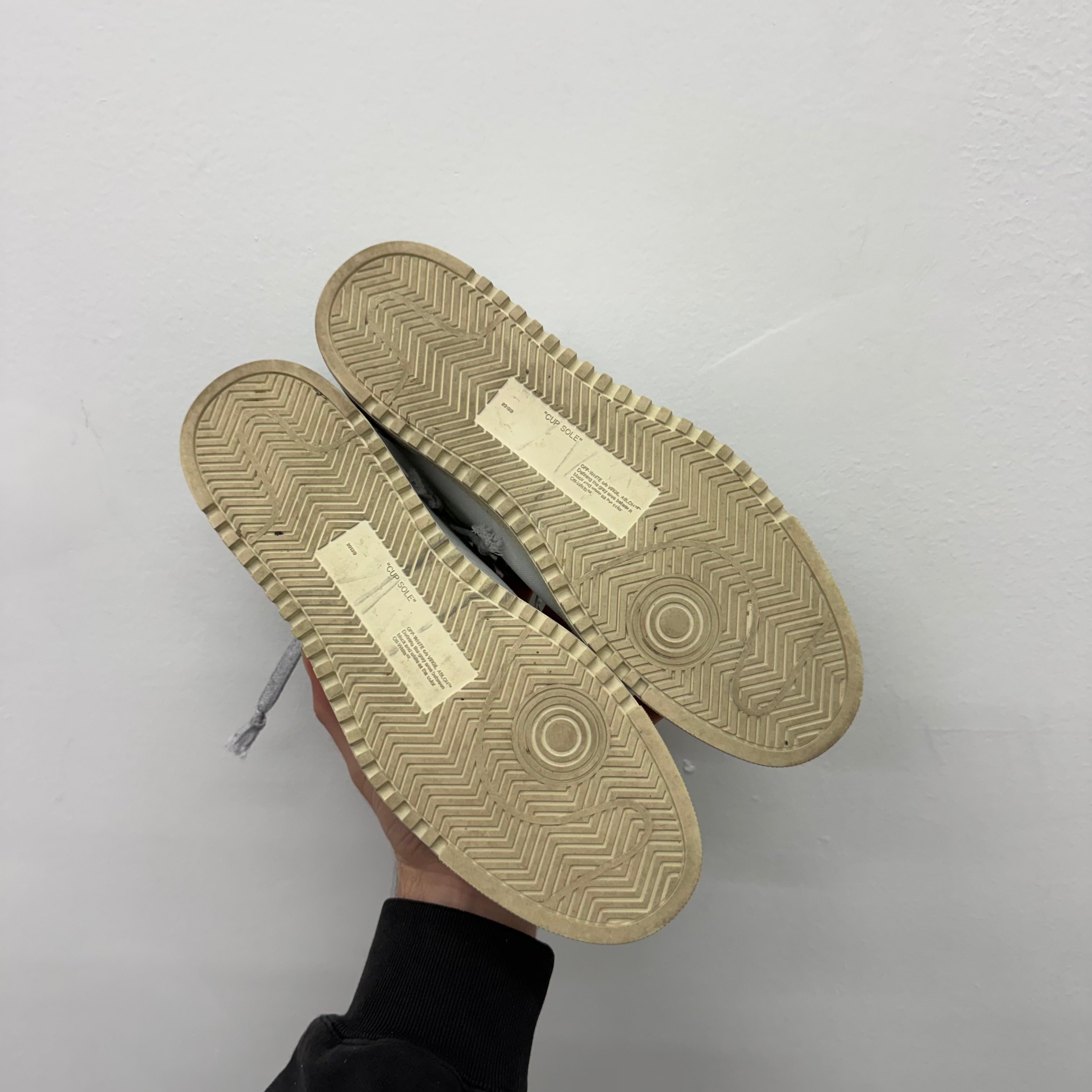 Off White Vulcanized 5.0 Sneakers - Size 41 (US 9)