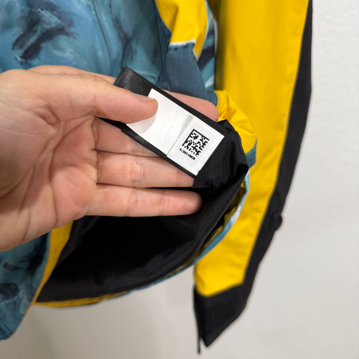 Supreme x North Face Liberty Mountain Jacket FW19 Yellow - Size M