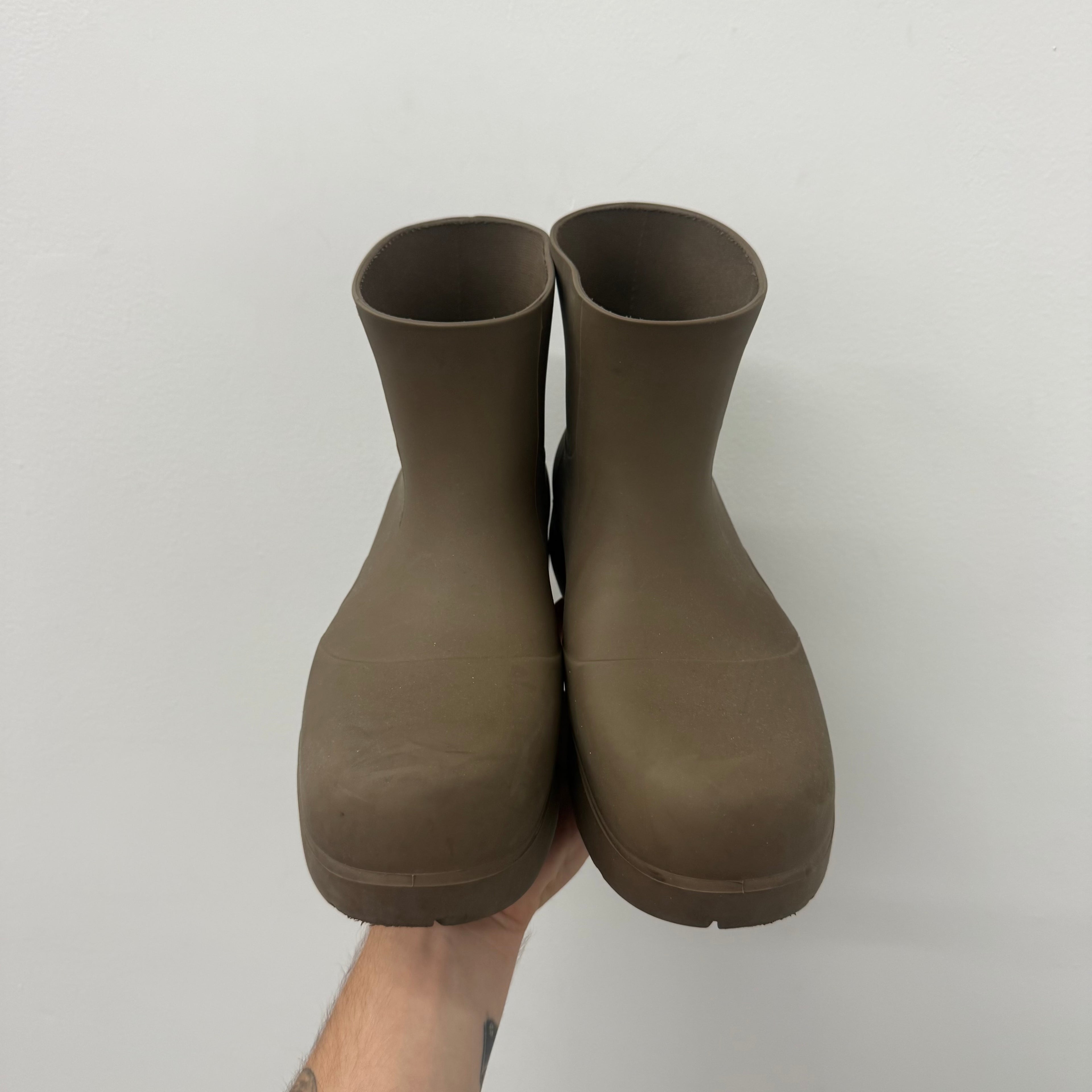 Bottega Veneta Puddle Jute Boots - Size 43
