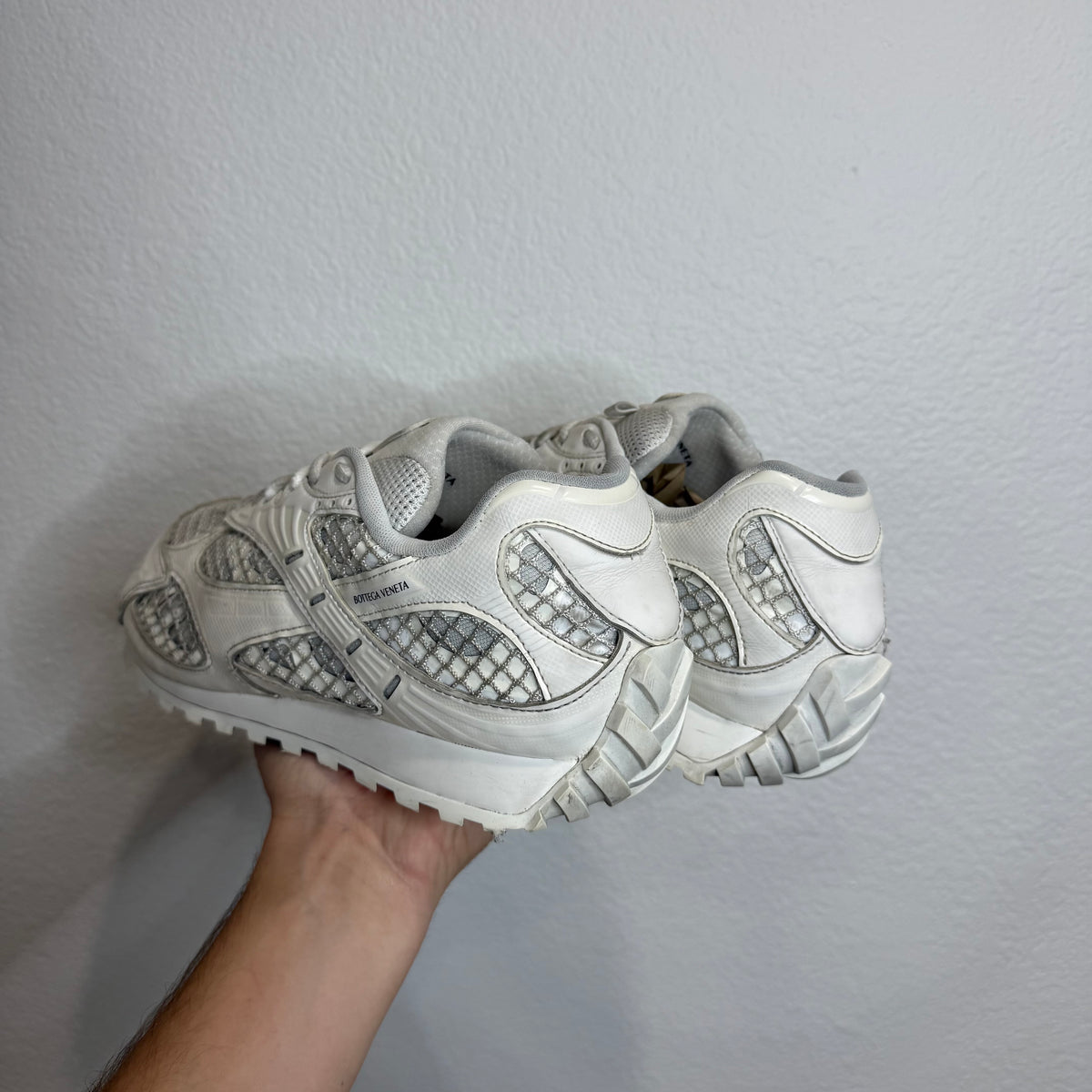 Bottega Veneta Orbit Sneakers White - Size 42 (9)