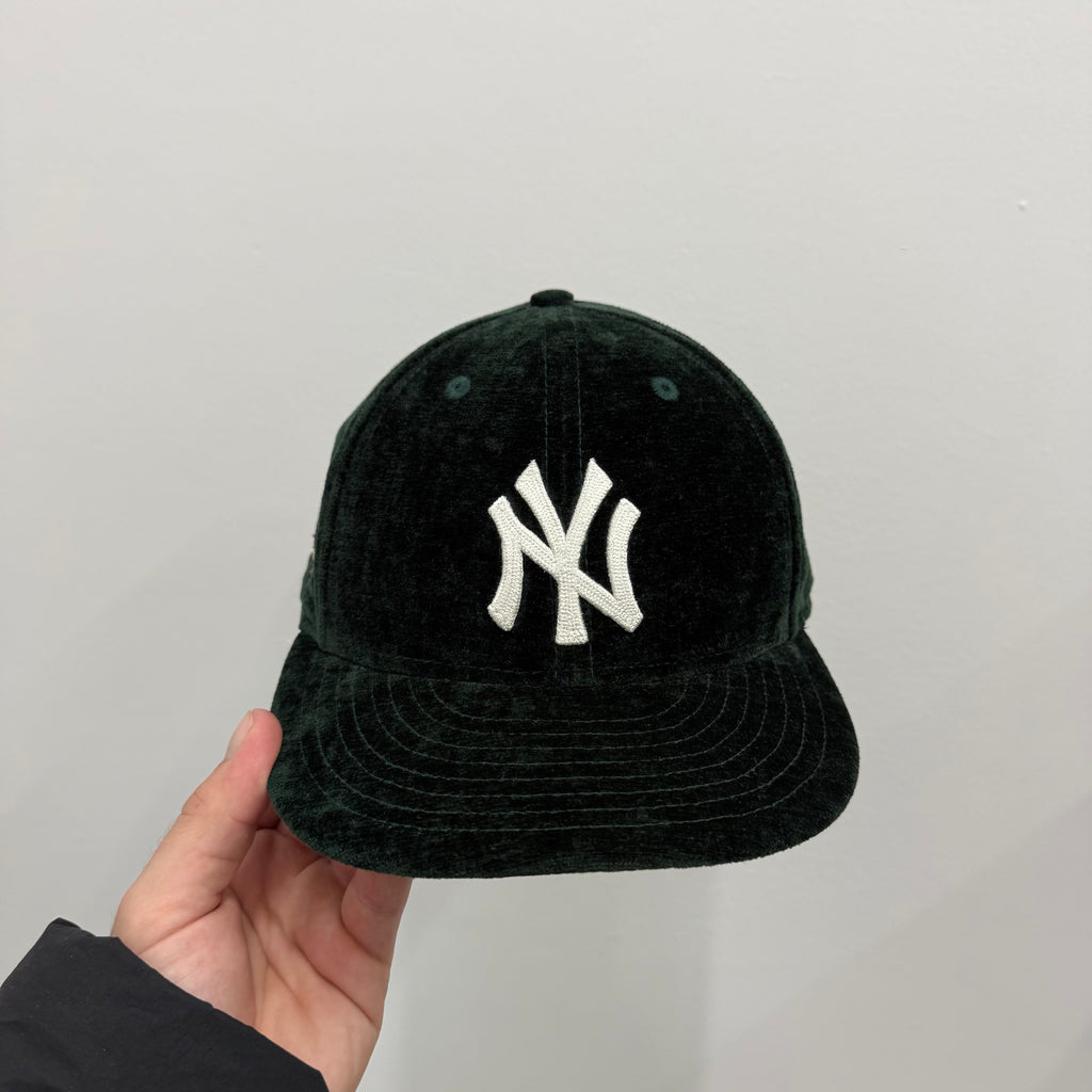 Kith & Kin Suede 7 3/8 Green