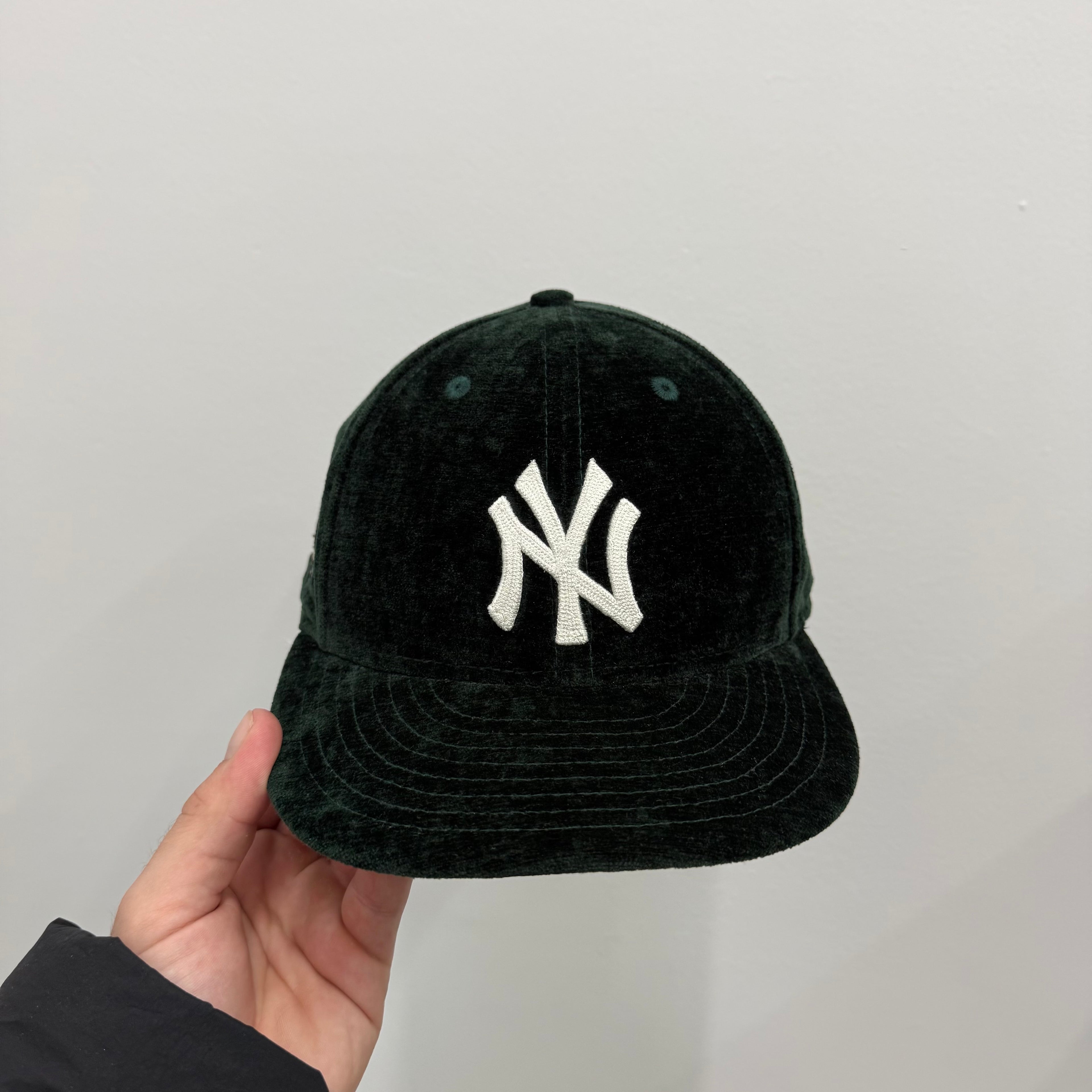 Kith & Kin Suede 7 3/8 Green