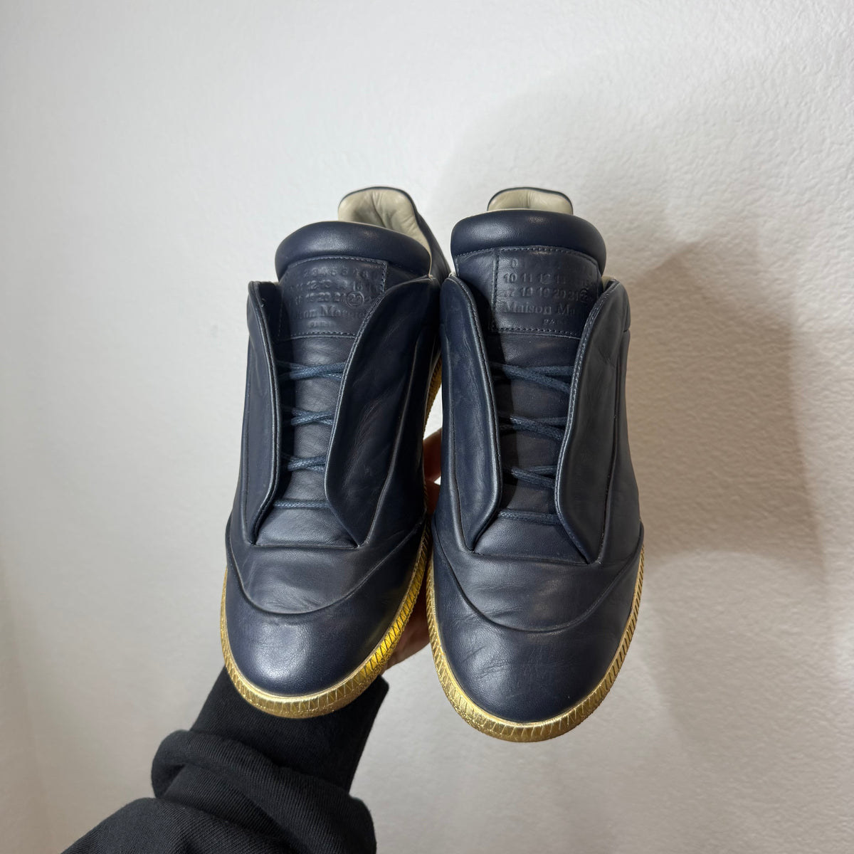 Maison Margiela Future Low Navy Gold Sneakers - Size 41 (8)