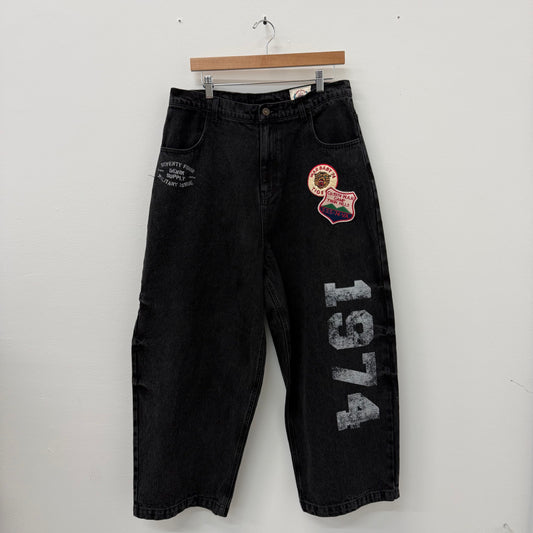 74 is War Denim Black Jeans - Size M