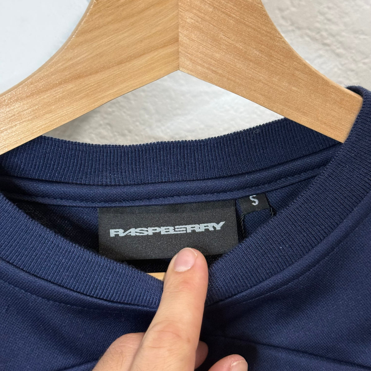 GV Gallery Raspberry Hills R03 Jersey Shirt
