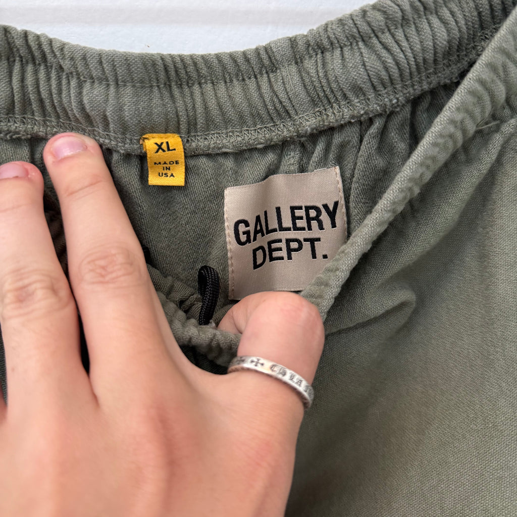 Gallery Dept Green Shorts - Size XL